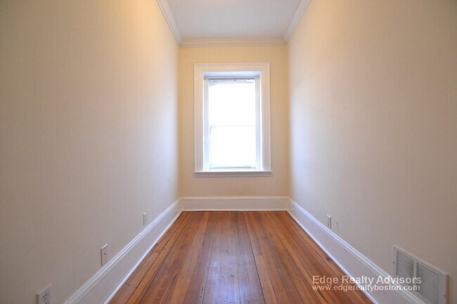 Photo - 12A Sutherland Rd Unit 2