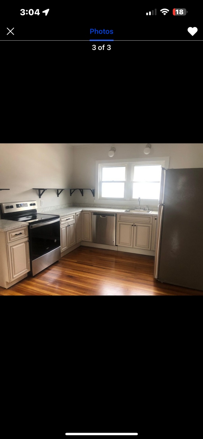 Building Photo - 36 Glenwood Rd Unit 2