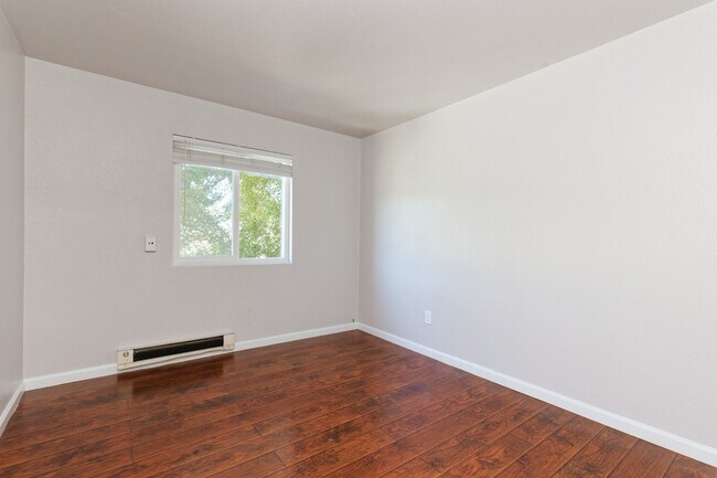 3024 Fruitvale Ave
