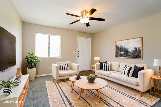 Photo - 5218 6th St W