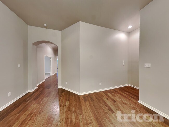 Photo - 219 Hartley Ln