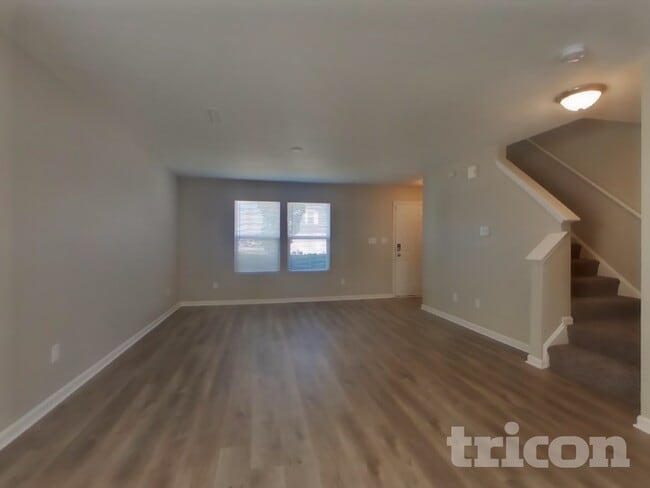 Photo - 2911 Wolfgang Way