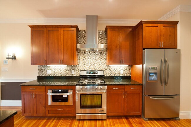 Photo - 287 Mount Auburn St Unit 285