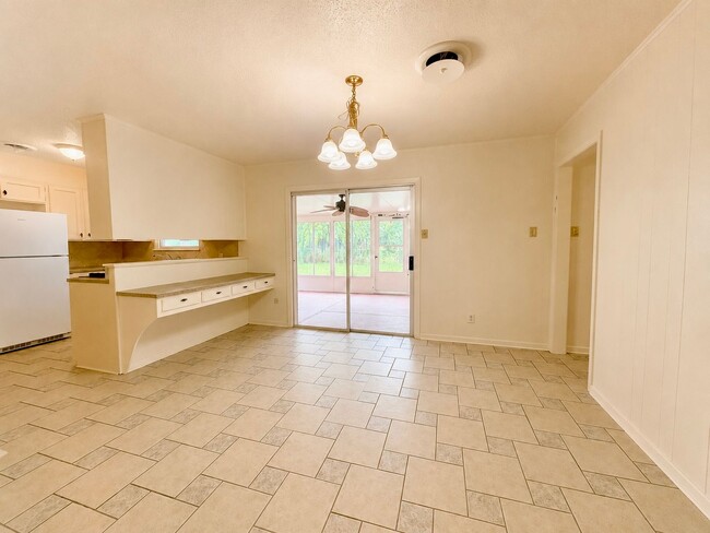 Photo - AVAILABLE NOW; APPLY AT OUR WEBSITE TODAY!! 2 WEEKS FREE!!!