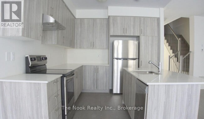 Photo - 26 Louise Cres
