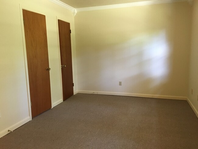 Master has 2 closets - 5629 Cross Timbers Dr