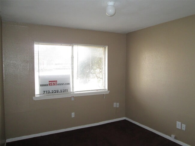 Photo - 3368 Burke Rd Unit 167