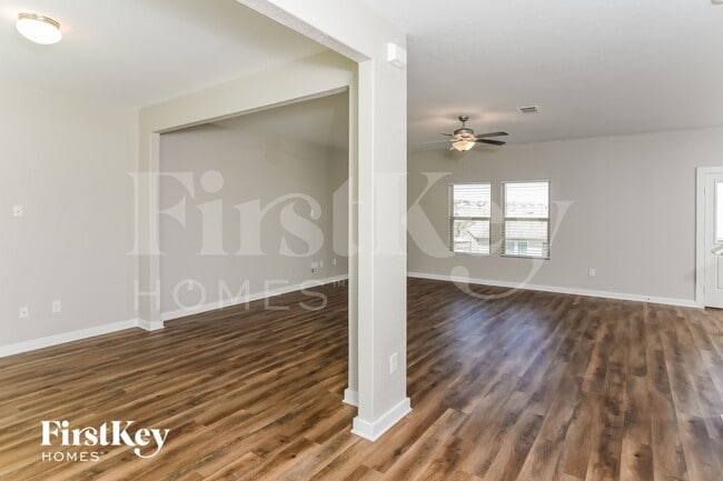 Photo - 2423 Valencia Crst