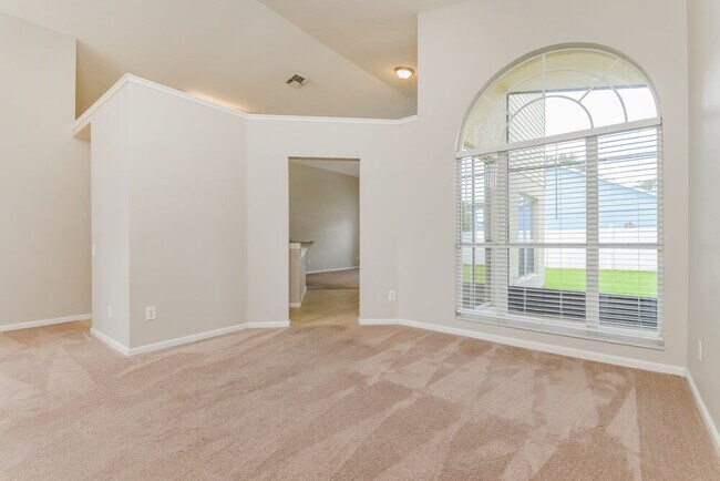 Photo - 1252 Twin Rivers Blvd