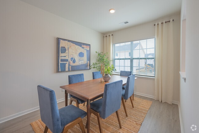 3BR, 2.5BA - 1416SF - Dining Room