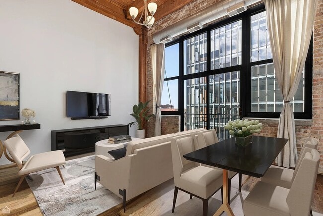 Photo - 215 N Aberdeen St