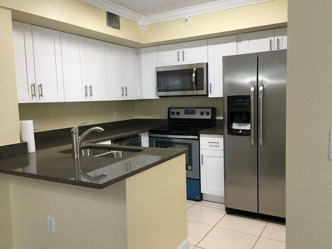 Photo - 12154 Saint Andrews Pl Unidad 109