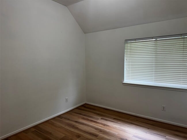 Photo - 15303 Marden Ct