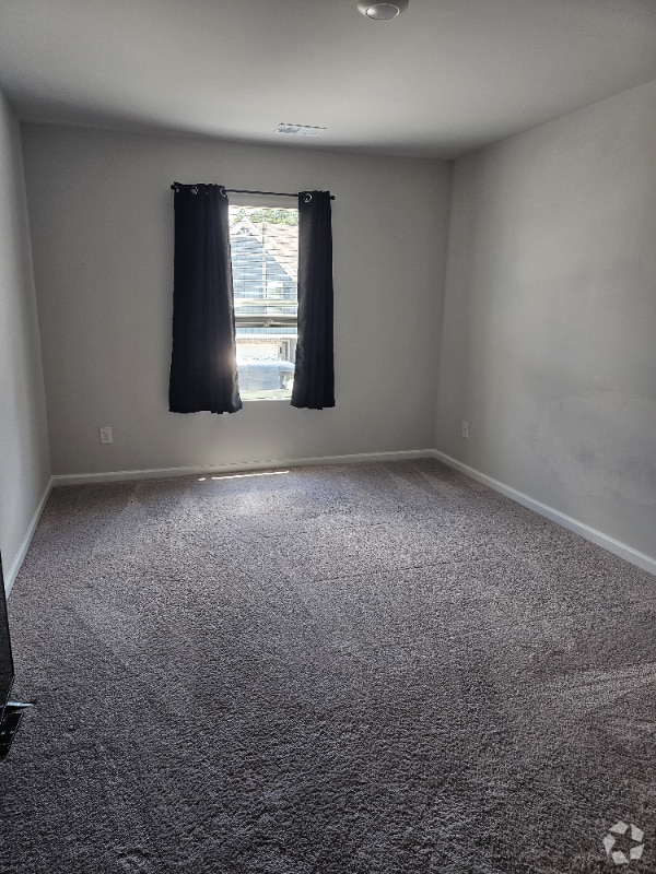 Building Photo - 11743 Chatham Dr Rental