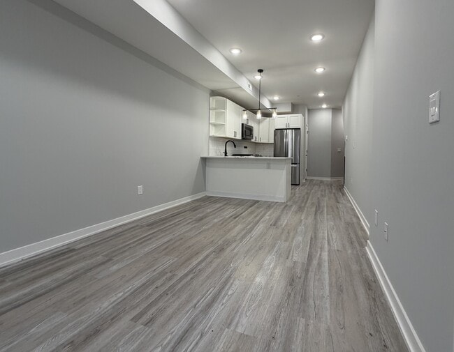 Building Photo - 1330 S Carlisle St Unit 1