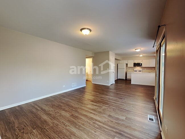 Photo - 1186 Blackburn Dr