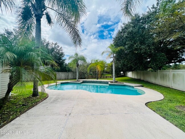 Photo - 9332 Beresford Ct