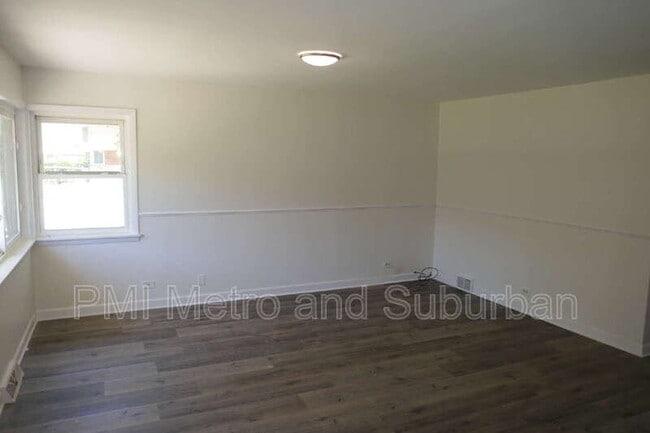 Photo - 37 E Judith Ann Dr