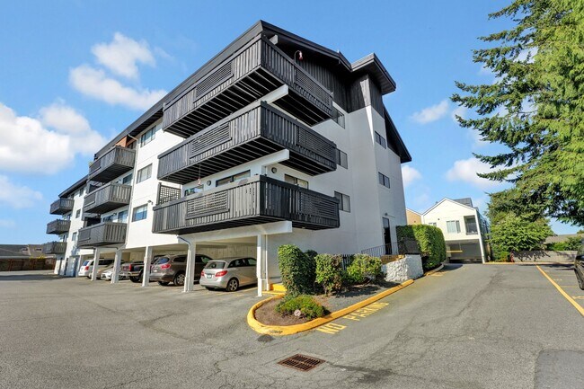 Building Photo - Roberts Manor