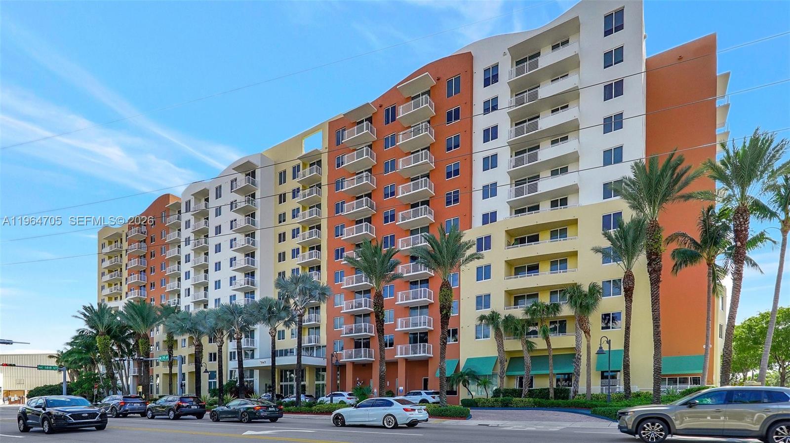 Photo - 18800 NE 29th Ave Unidad 517