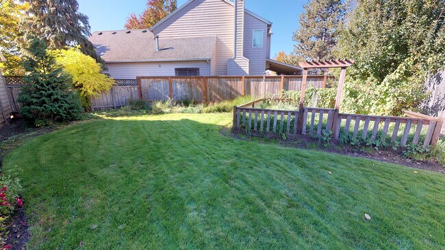 Photo - Wilsonville - Newly Updated 4 Bed + Bonus, Central Air, Cul-De-Sac!