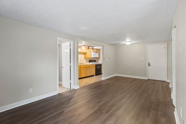 Photo - 3609 Balsam Ave Unidad 3609-205