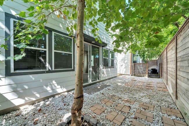 Photo - 9551 Neuens Rd