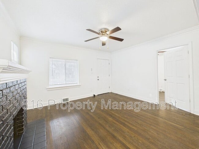 Photo - 5341 Brooklyn Ave