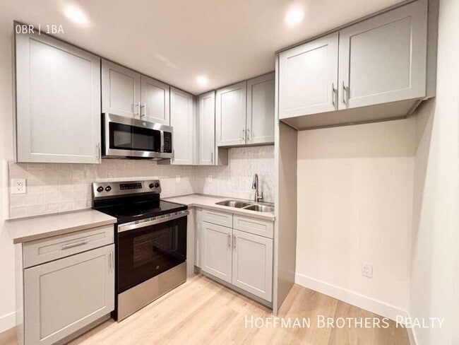 Photo - 6738 Independence Ave Unit A3