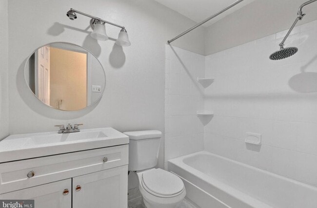 Photo - 3330 Woodburn Village Dr Unit 33