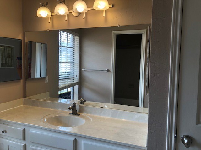 Photo - 7350 Kirby Dr Unit 24