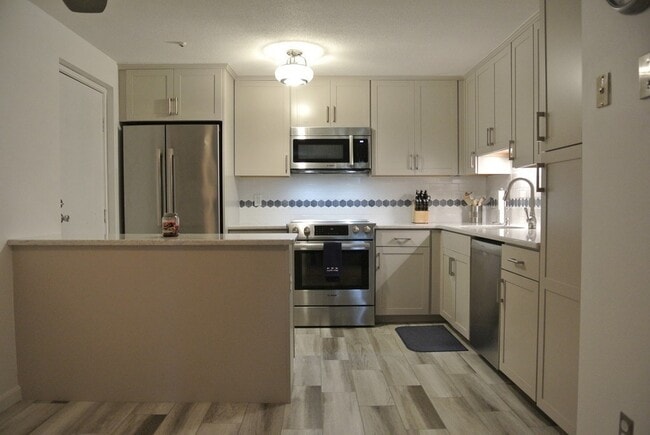 Photo - 19 Pine St Unit G