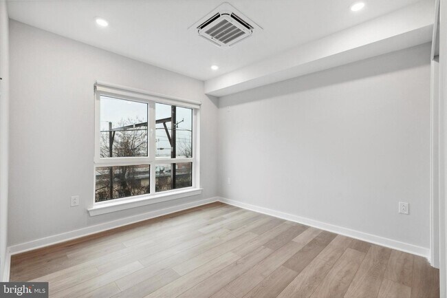 Photo - 3449 Scotts Ln Unit 301