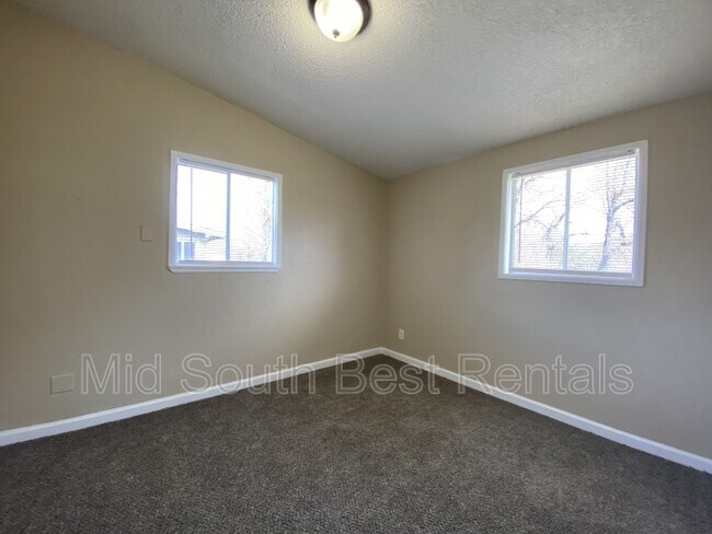 Photo - 3352 Charlotte Rd