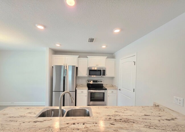 Photo - 358 Cardinal Cove Ct