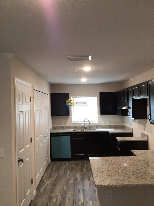 Photo - Brand New 2/2 - Move in Ready in Silver Sp... Unidad 3