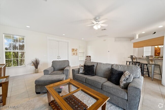 Building Photo - 2865 SW 25th Ave Rental