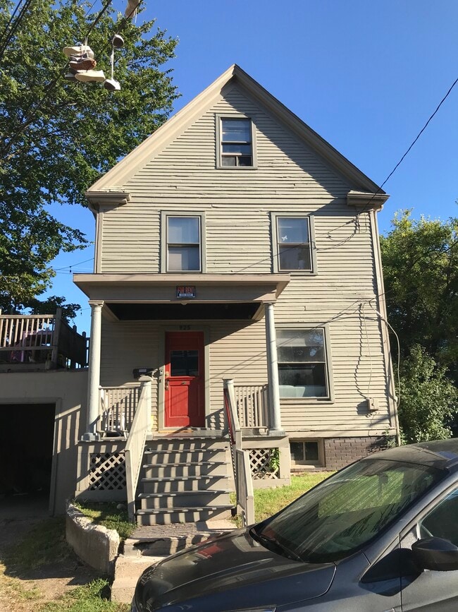 Building Photo - 925 Greenwood Ave Rental