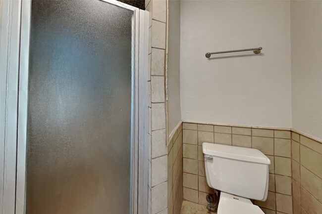 Photo - 14922 Spring Lake Dr