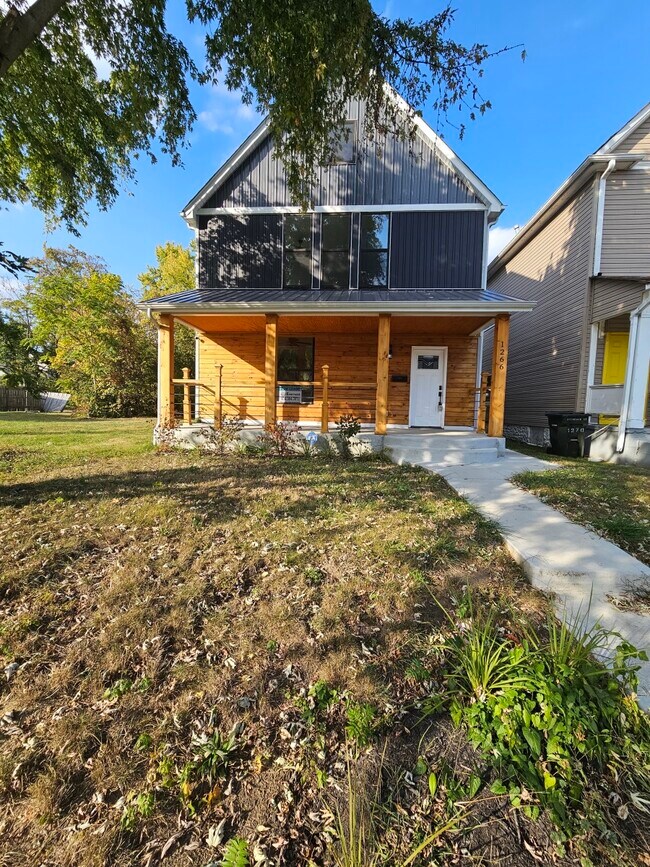 Building Photo - 1266 Atcheson St Rental