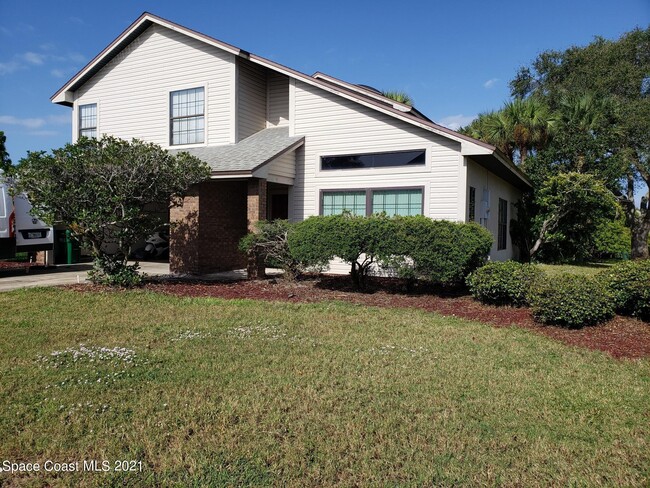 Photo - 2575 Palm Lake Dr