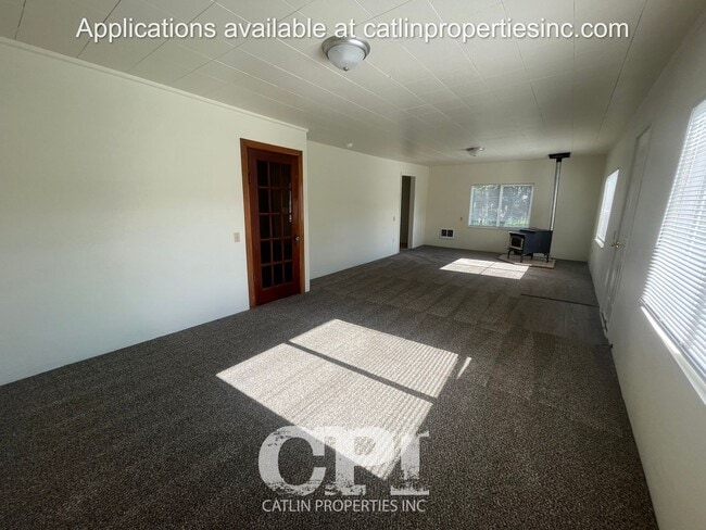 Photo - Holiday Special - 1/2 First Month's rent!!