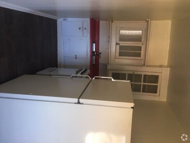 Building Photo - 1 bed/1 bath APT just south of downtown
