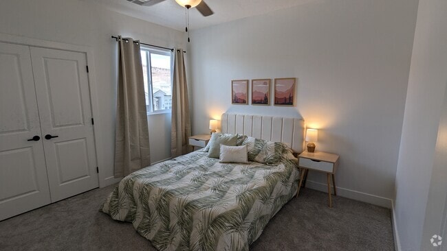 Building Photo - 693 S Taylor Creek Dr Rental