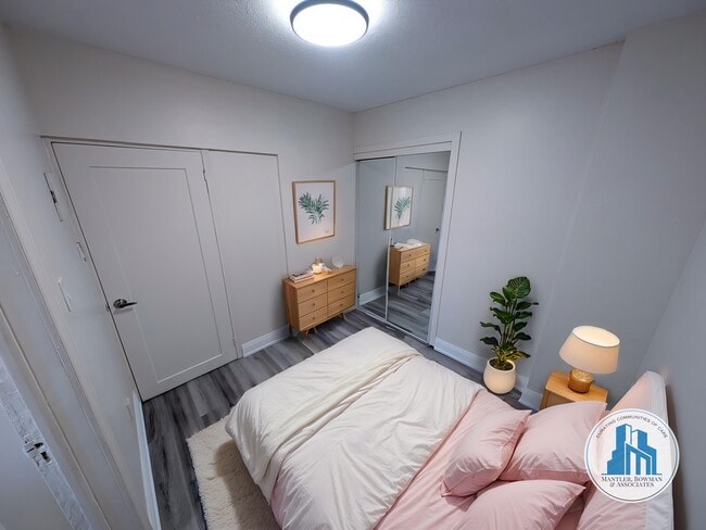 Photo - 22-22 Robina Ave Unit 12
