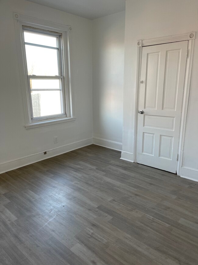 Photo - 867 N 50th St Unidad 1fl