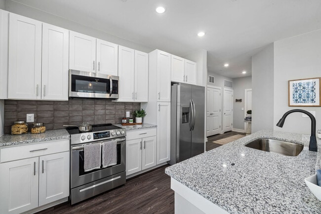 Element Barclay Station apartments — community photo