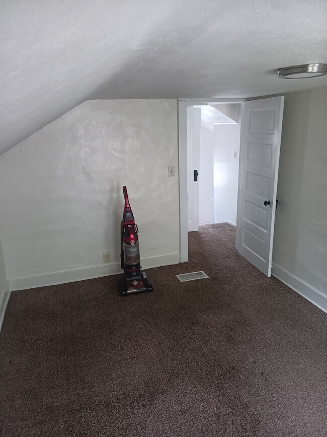 Photo - 111 Millers Ln
