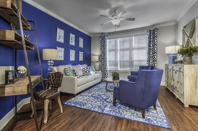 Photo - Weirbridge Village