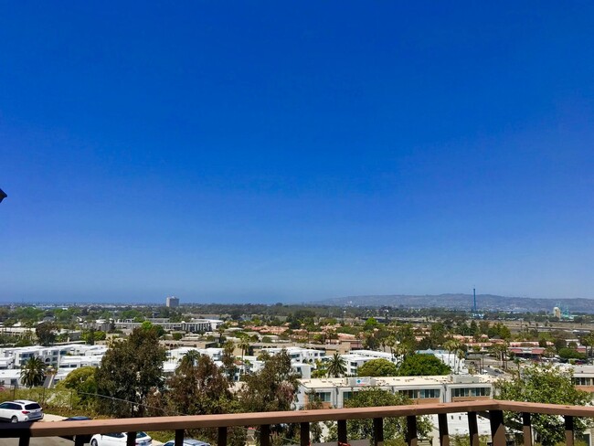 Large 2BR/2BA Condo with Ocean/Bay Views - Large 2BR/2BA Condo with Ocean/Bay Views